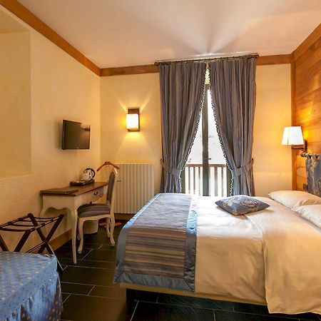 Hotel Lo Scoiattolo Courmayeur Dış mekan fotoğraf